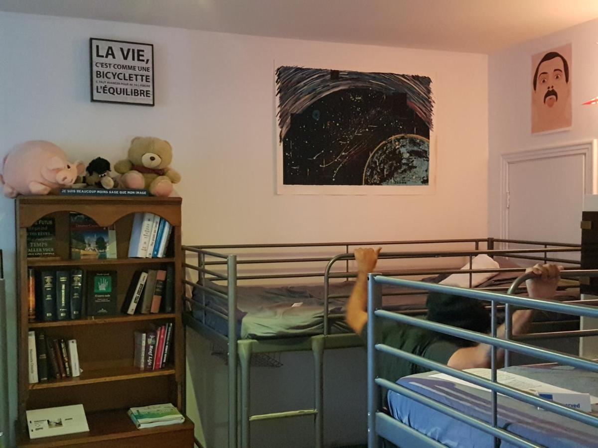 Pied-A-Terre Mont-Royal Hostel มอนทรีอัล ภายนอก รูปภาพ